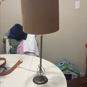 Elegant Brown metal, bronze Table Lamp
